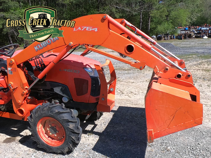 Kubota LA764 Loader