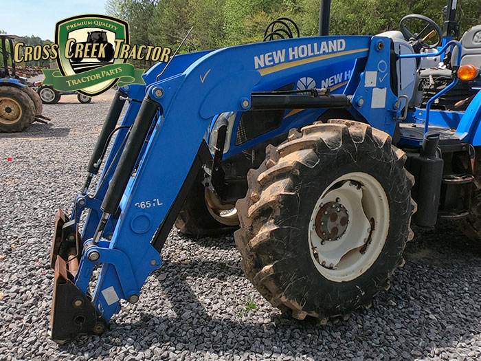 New Holland 665TL Loader